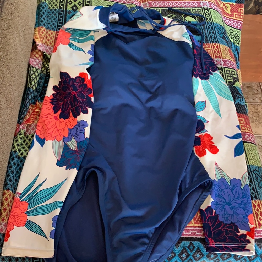 Women’s one piece rash guard swimsuit
